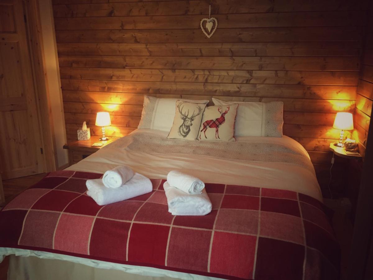 Hill Cottage Cabins Fort Augustus Extérieur photo