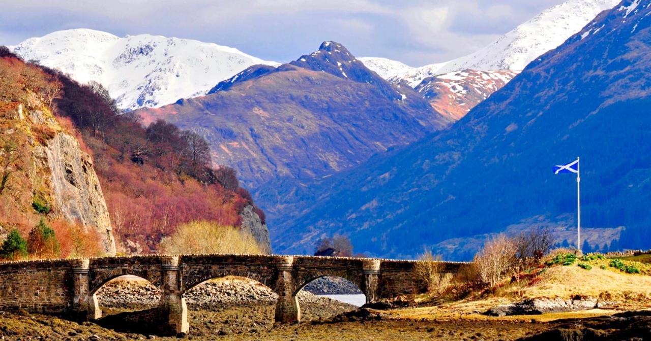 Hill Cottage Cabins Fort Augustus Extérieur photo